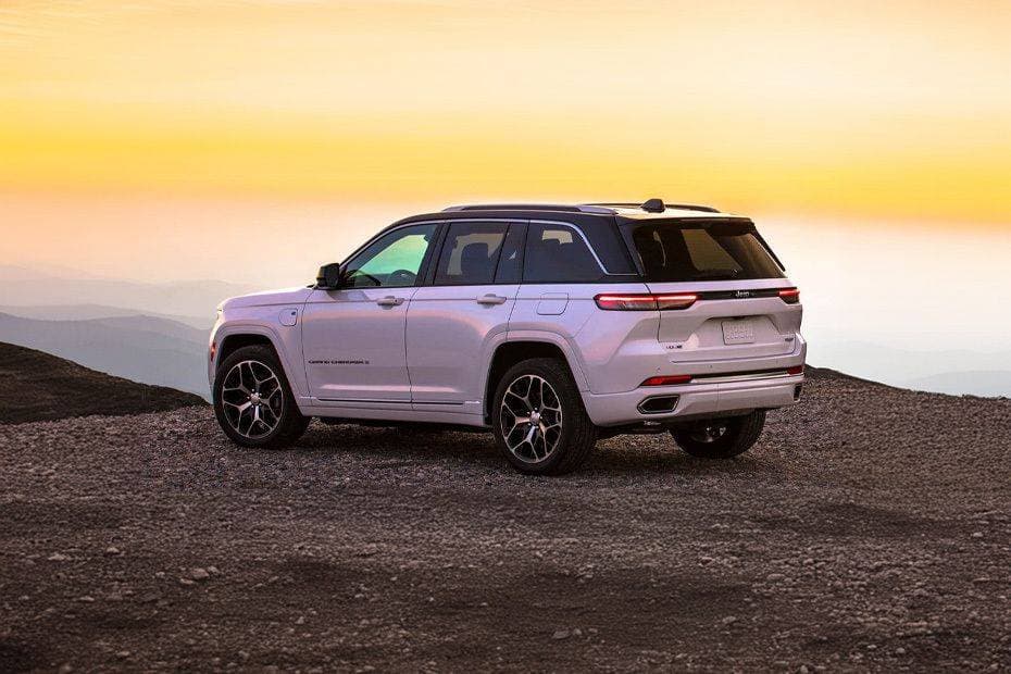 Jeep Grand Cherokee 4xe Exterior Image