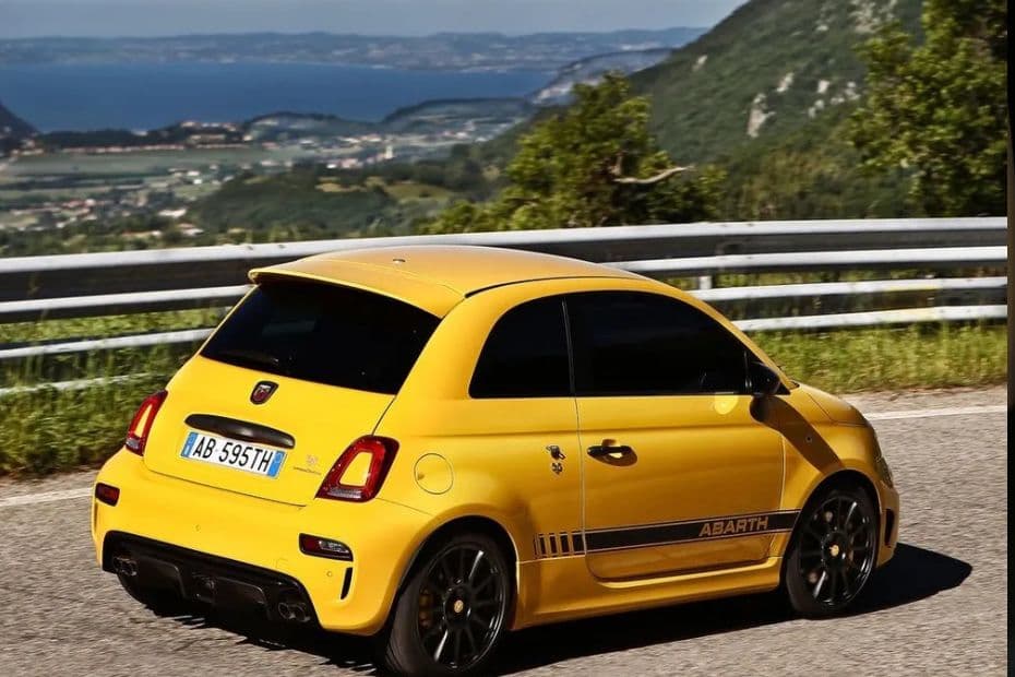 Abarth 595 Front Right Side View