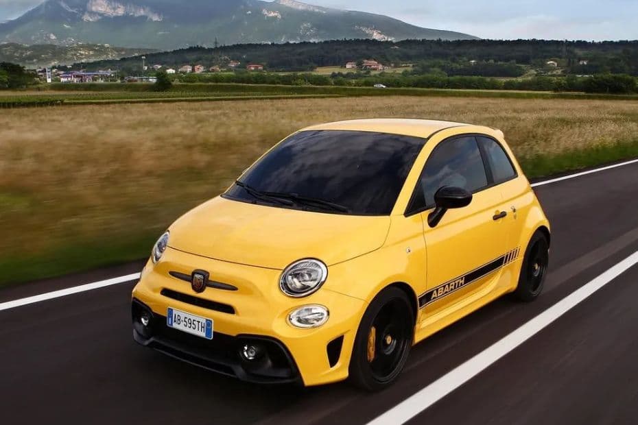 Abarth 595 Front Left Side View