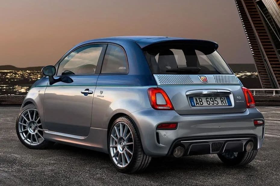 Abarth 695 Left Side View