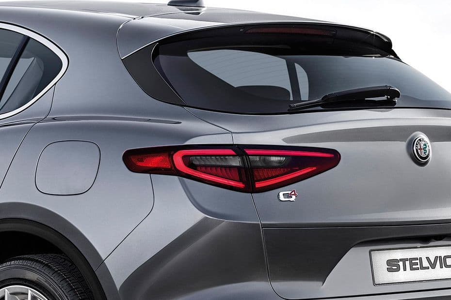 Alfa Romeo Stelvio Taillight