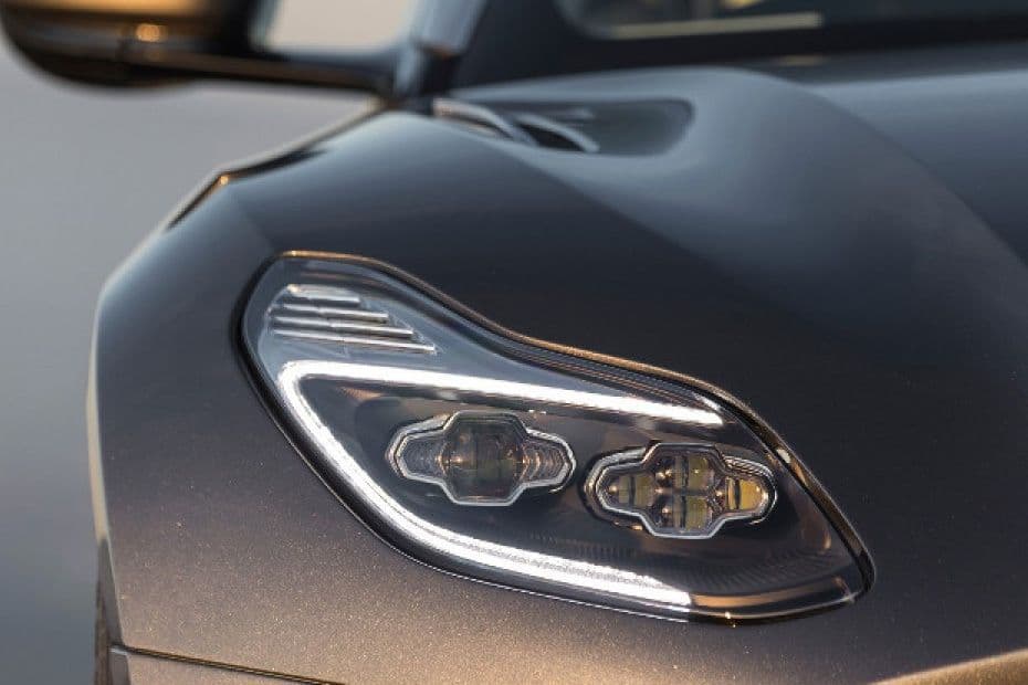 Aston Martin DB11 Headlight