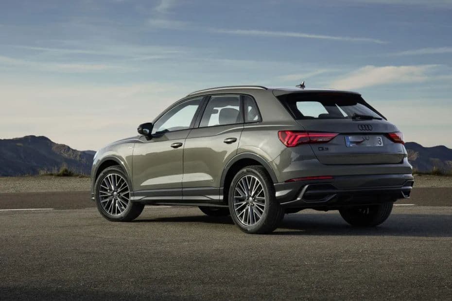 Audi Q3 Left Side View