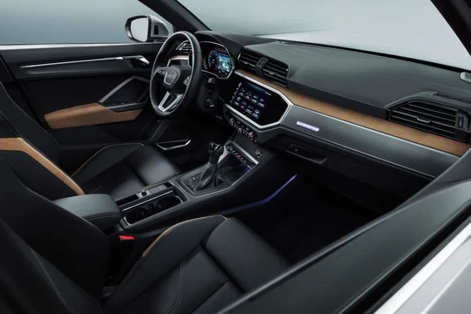 Audi Q3 Seat Side View