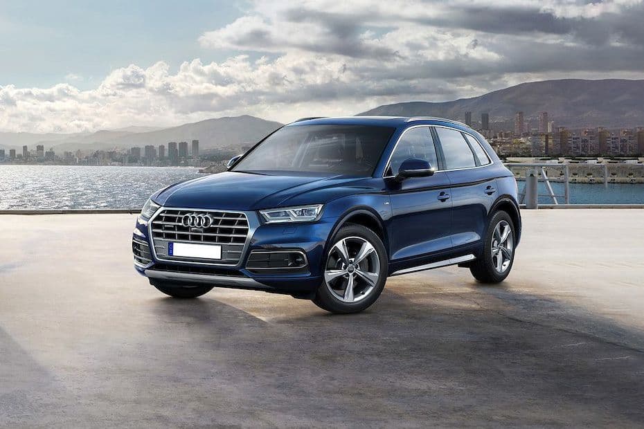 Audi Q5 Left Side View