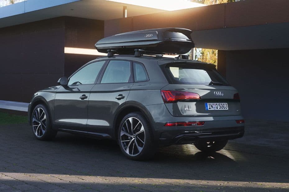 Audi Q5 Left Side View