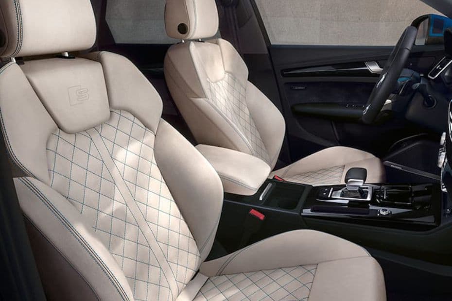 Audi Q5 Seat Side View