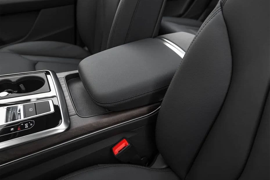 Audi Q7 Armrest