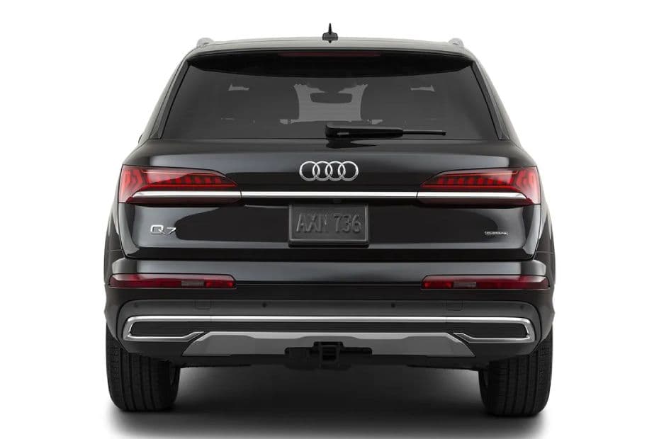 Audi Q7 Rear View
