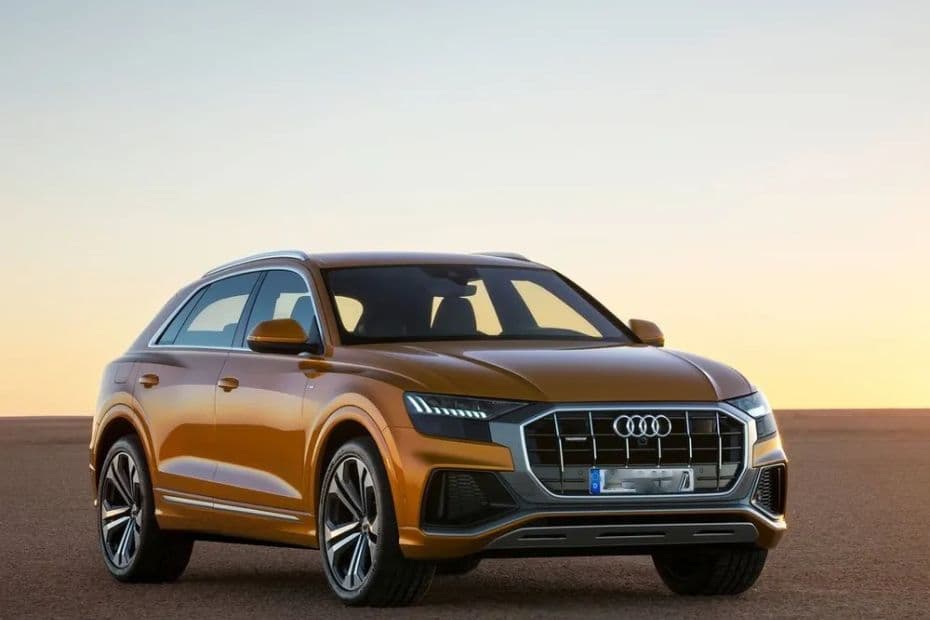 Audi Q8 Right Side View