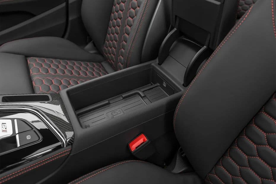 Audi RS5 Sportback Storage