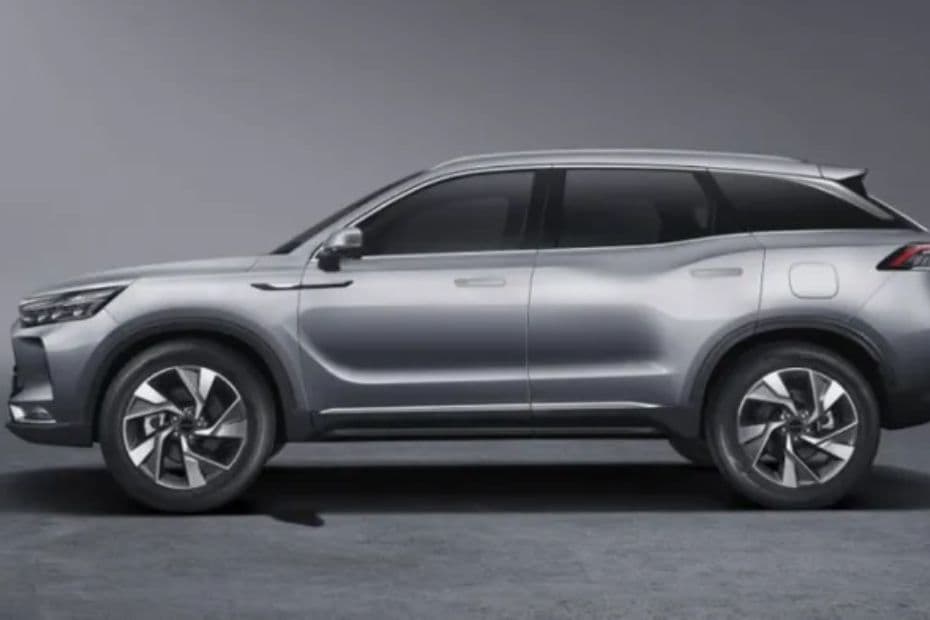 BAIC X7 Left Side View