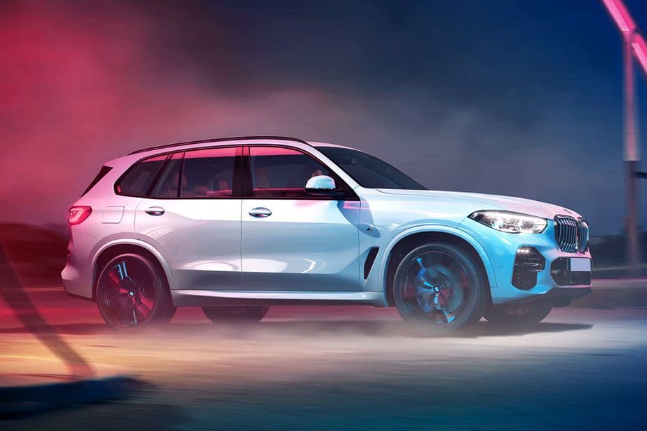 BMW X5 Right Side View