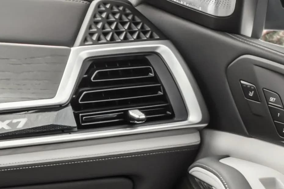 BMW X7 Front Side AC Vents