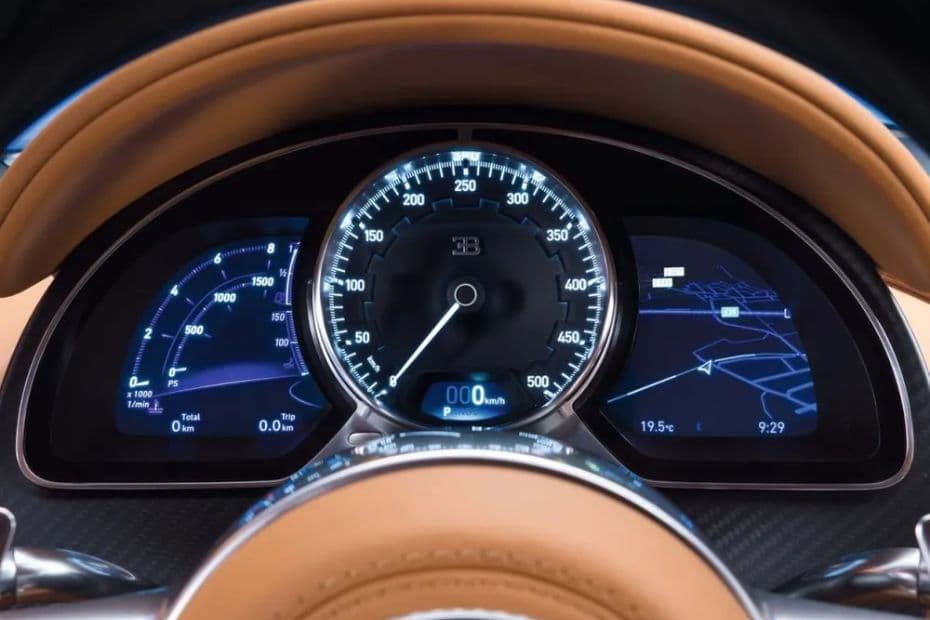 Bugatti Chiron Tachometer
