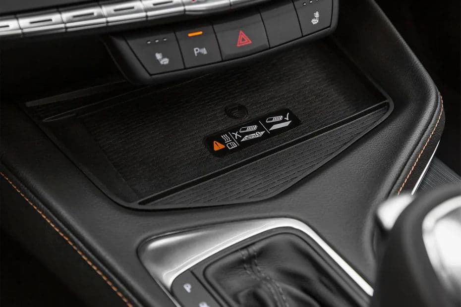 Cadillac CT4 Wireless Charging