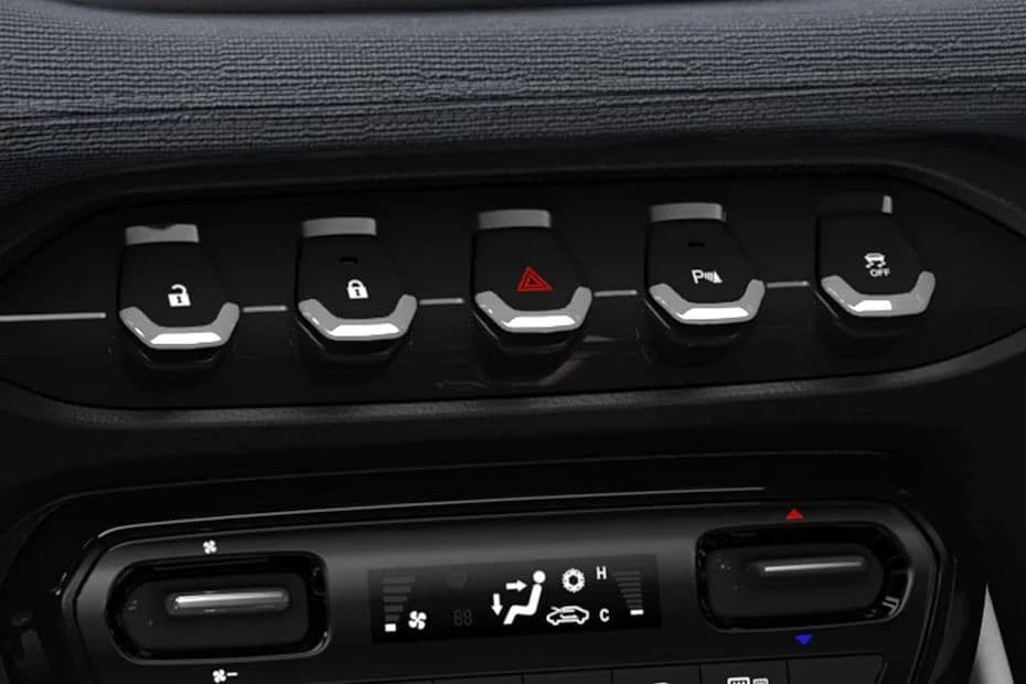 Chevrolet Captiva Interior Image