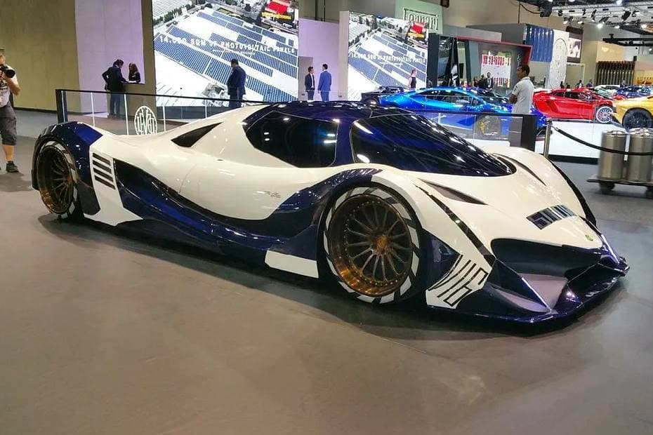 Devel Sixteen Right Side View