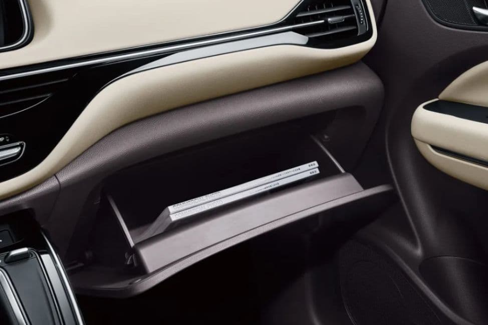 GAC GN6 Glovebox