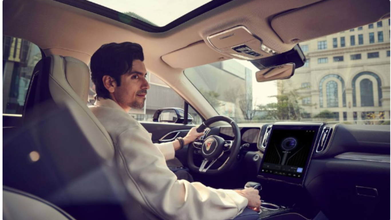 HONGQI HS3, launching soon, targets young drivers in the Middle East