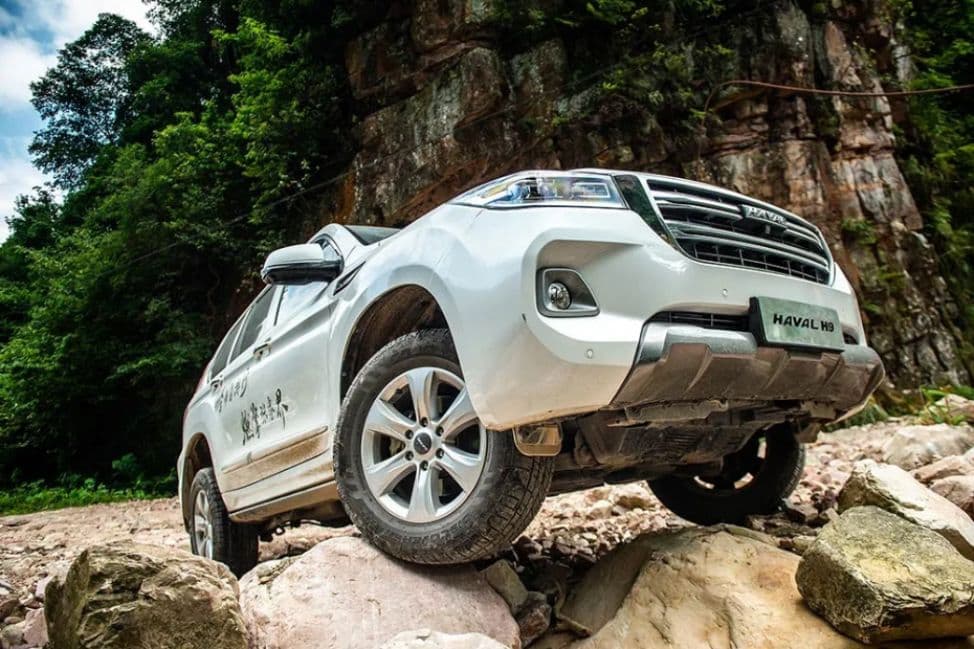 Haval H9 Off Roading View