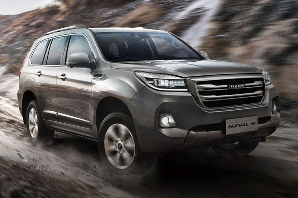 Haval H9 Right Side Front View