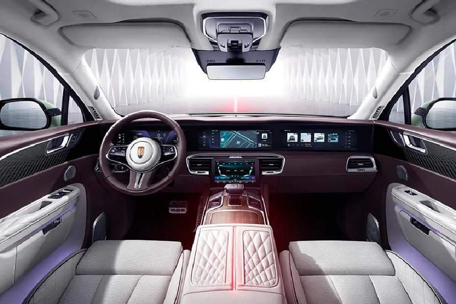 Hongqi E-HS9 Dashboard