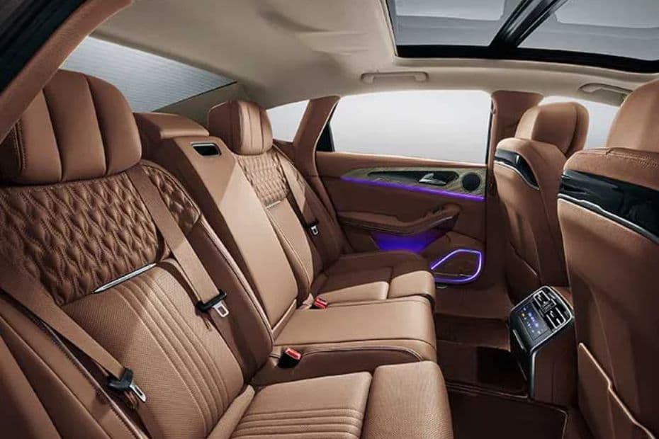 Hongqi H9 Rear Seat