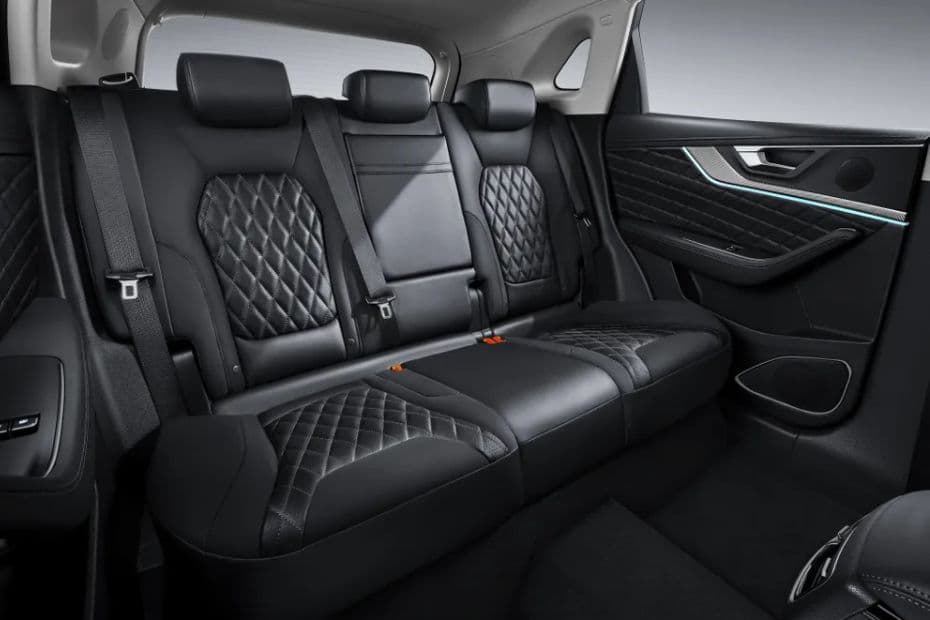Hongqi HS5 Rear Seat