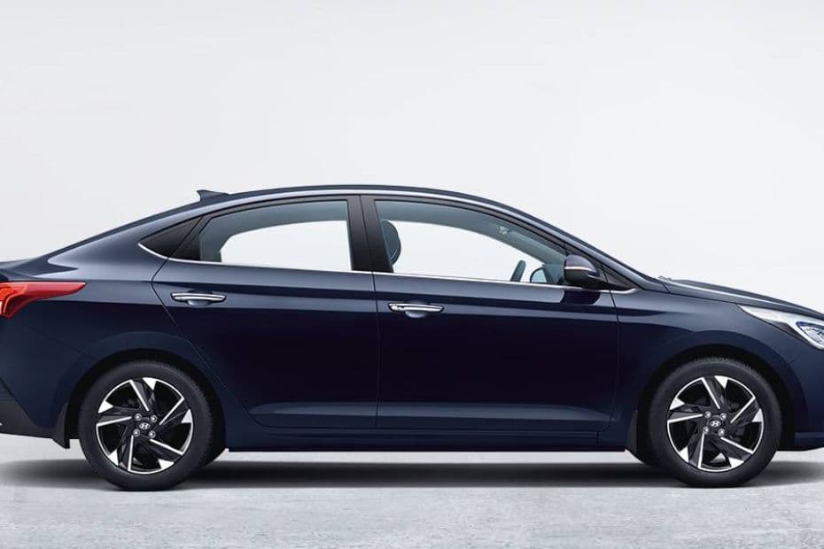 Hyundai Accent Side View