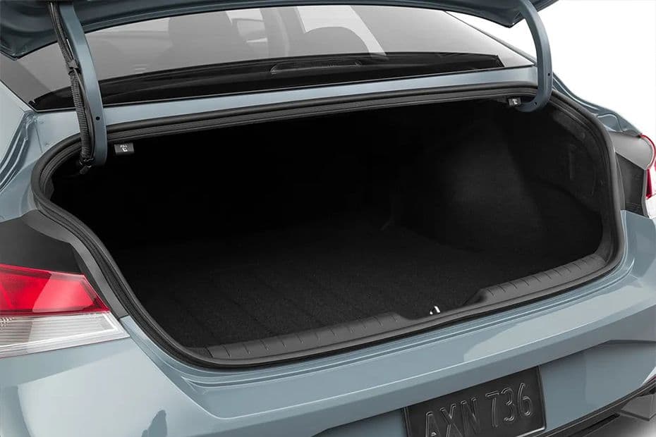 Hyundai Elantra Bootspace 