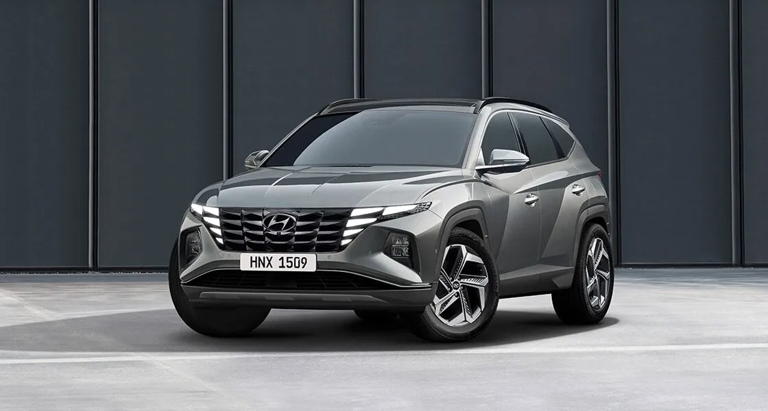 [2025] Hyundai Tucson Review: Exterior, Engine, & Features