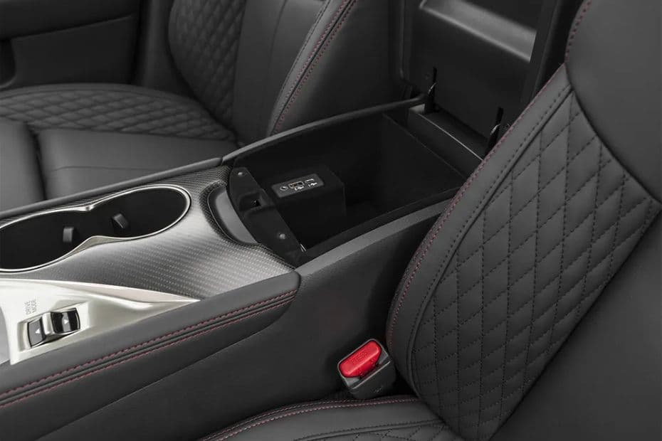 Infiniti Q50 Storage