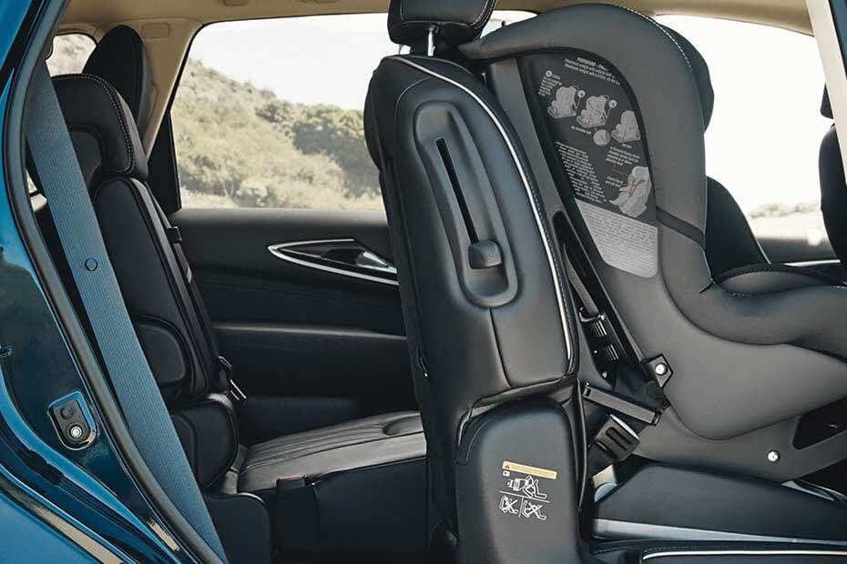 Infiniti QX60 Side Seat View