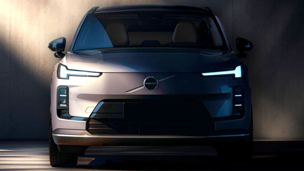 Volvo XC70 Set for Comeback: What to Expect from the New Extended Range PHEV