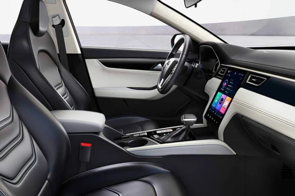 JAC J7 Seat Side View