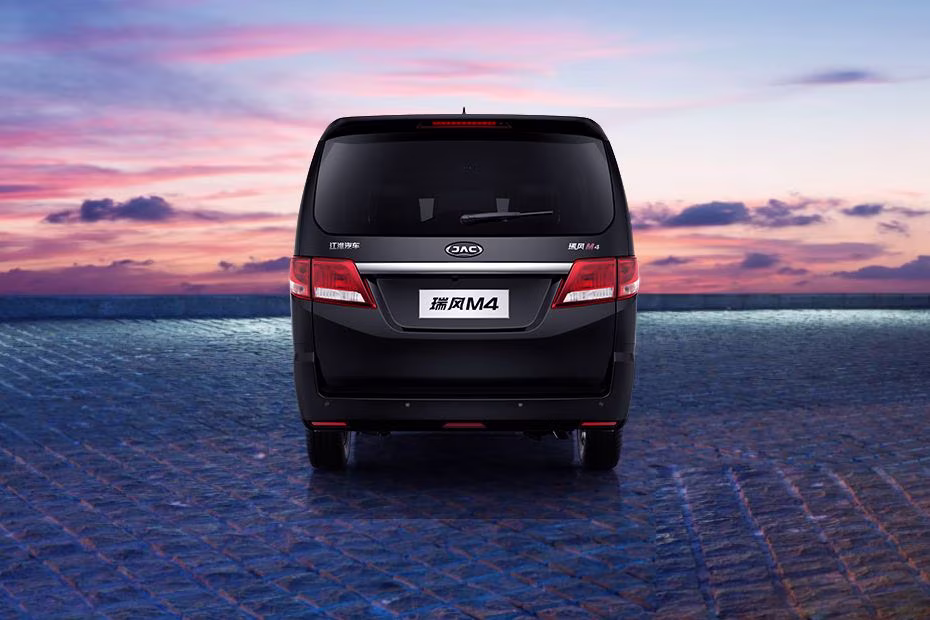 JAC M4 Rear View