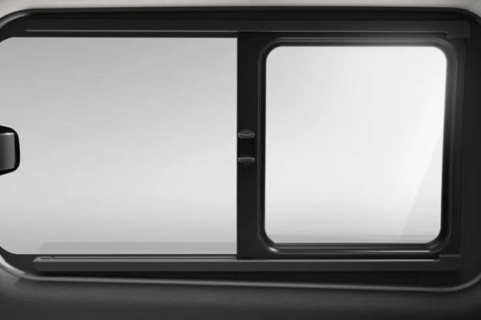 JAC M4 Side Window