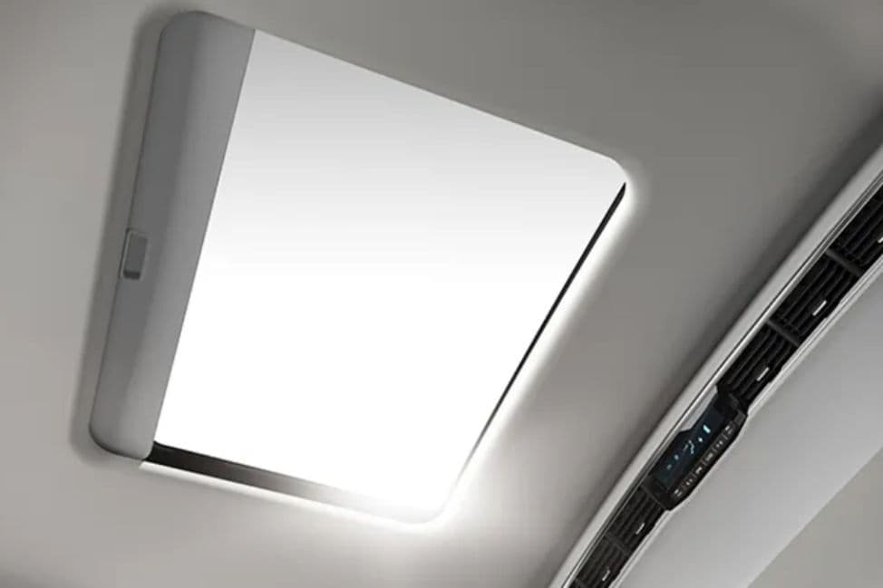 JAC M4 Sunroof