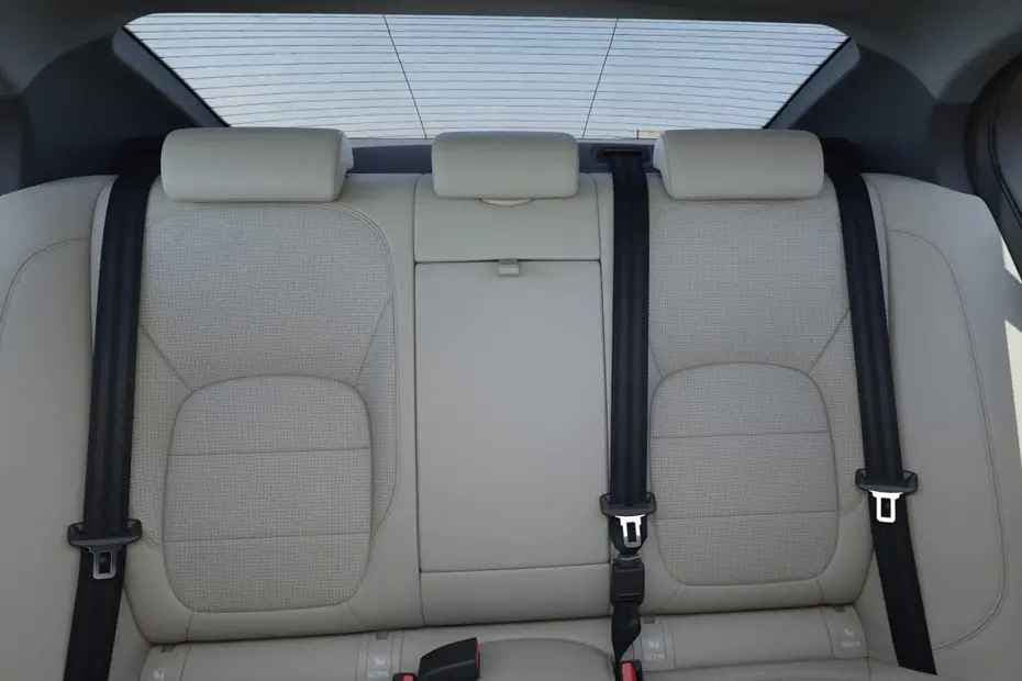 Jaguar XE Rear Seat