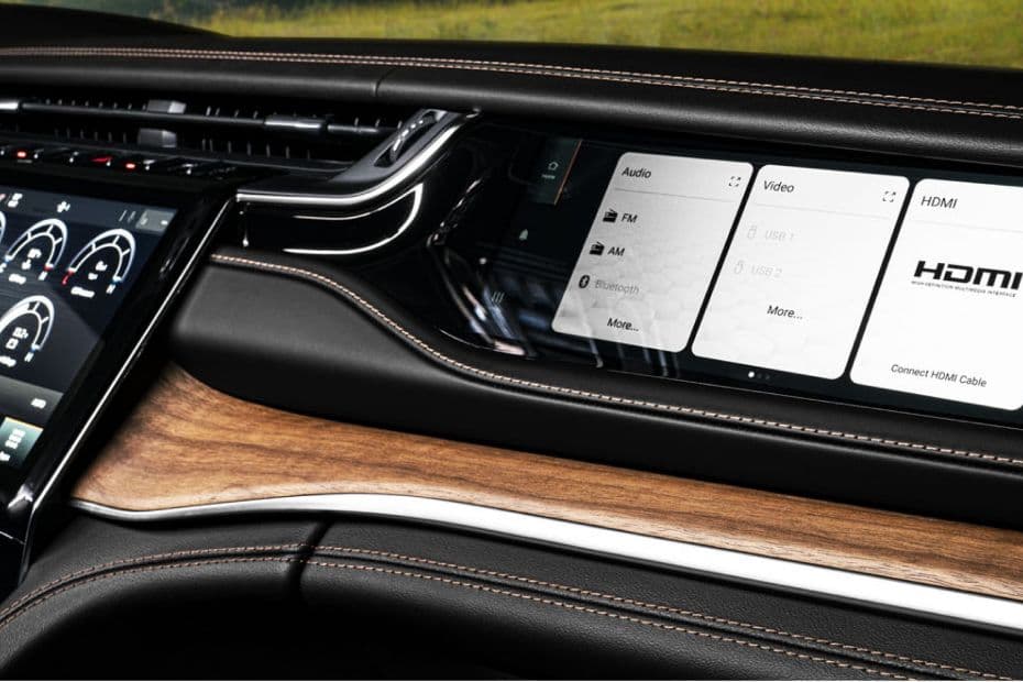 Jeep Grand Cherokee Display
