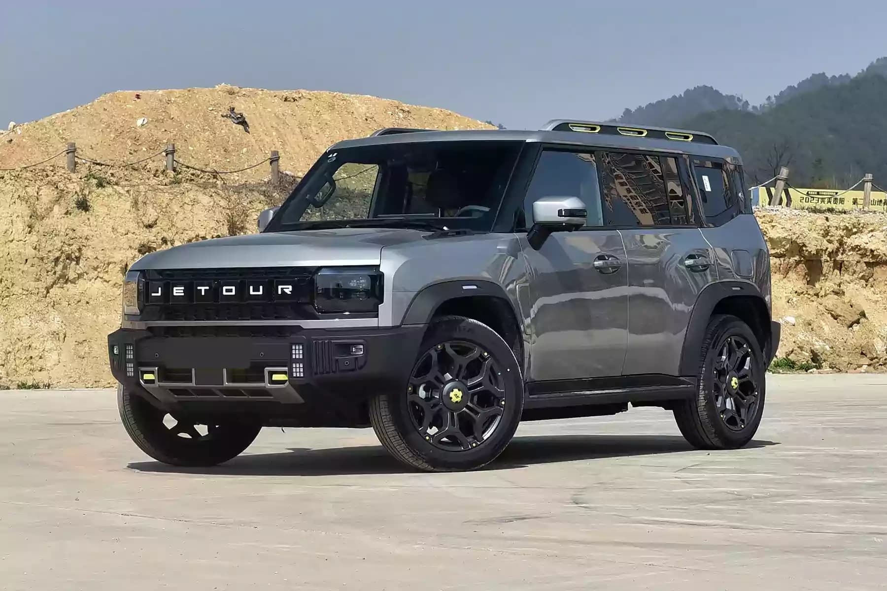 Jetour T2 [2025] Review: Features, Performance, & UAE Pricing