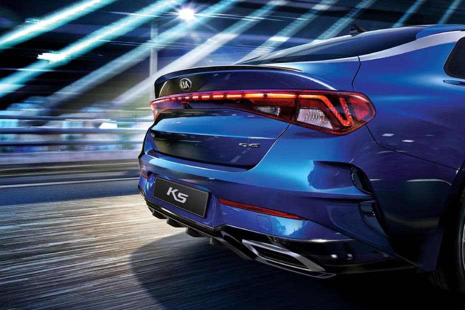 Kia K5 Rear Side View