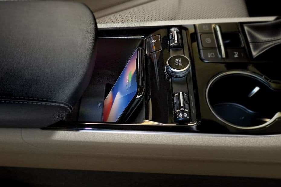 Kia K5 Wireless Charging 