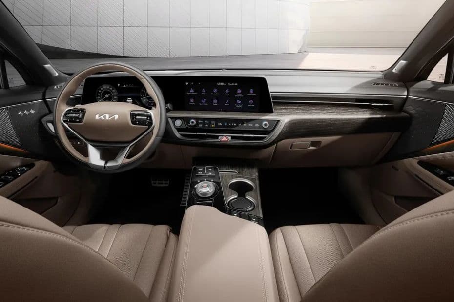 Kia K8  Dashboard