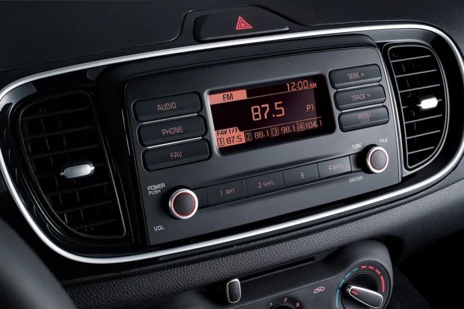 Kia Pegas Music System