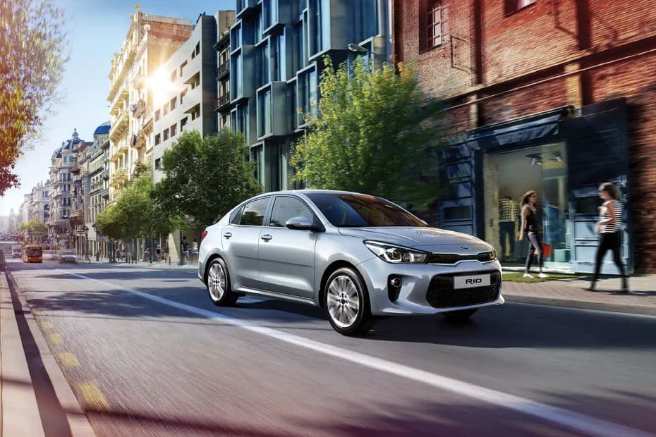 Kia Rio Sedan Right Side View