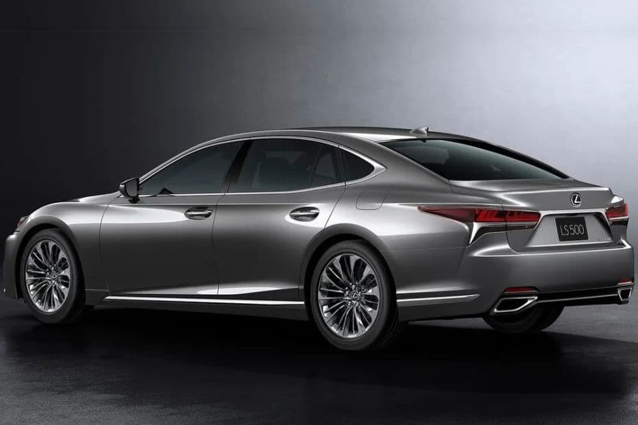 Lexus LS Left Side View