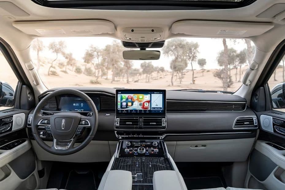 Lincoln Navigator Dashboard