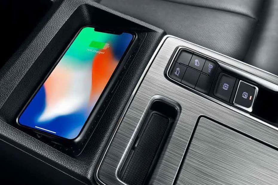 MG RX5 Wireless Charging
